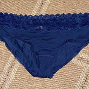 NWT VS NAVY BLUE HIPHUGGER HIPSTER